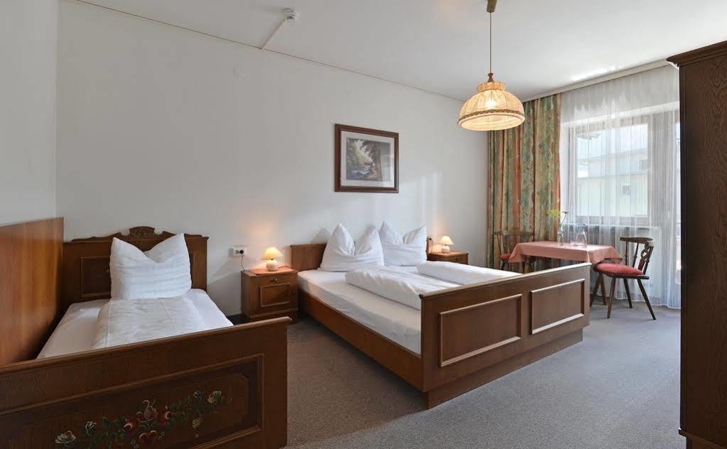 Hotel Restaurant Gradlwirt Niederndorf  Ngoại thất bức ảnh