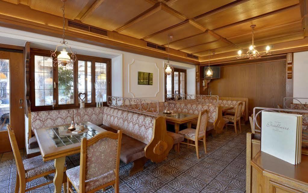 Hotel Restaurant Gradlwirt Niederndorf  Ngoại thất bức ảnh