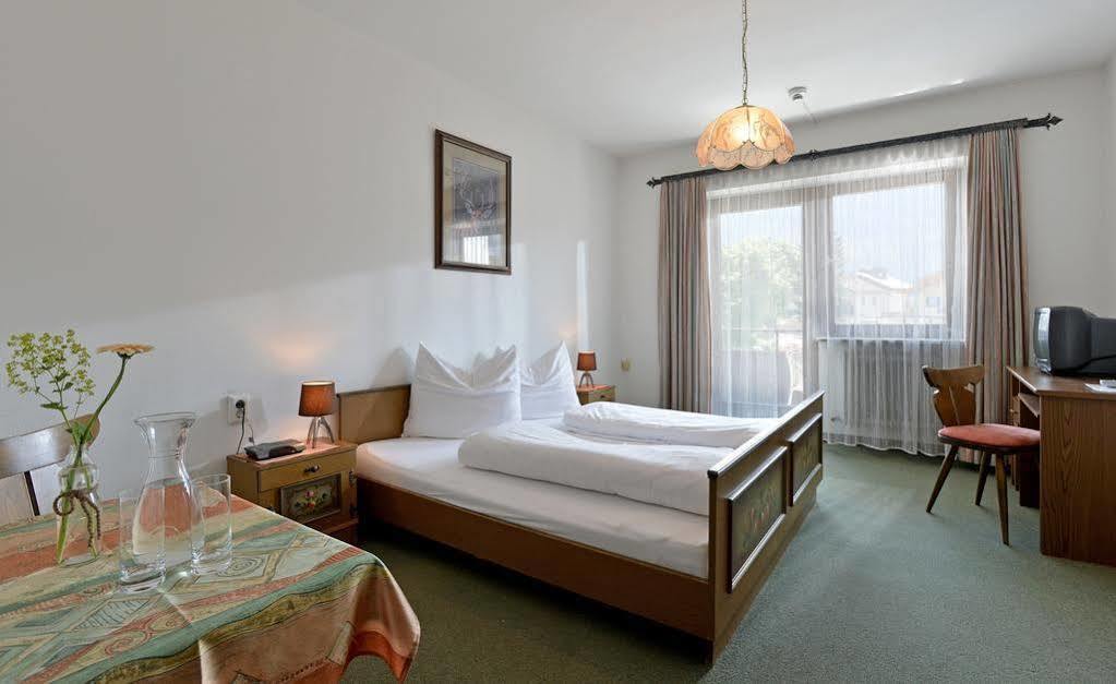 Hotel Restaurant Gradlwirt Niederndorf  Ngoại thất bức ảnh