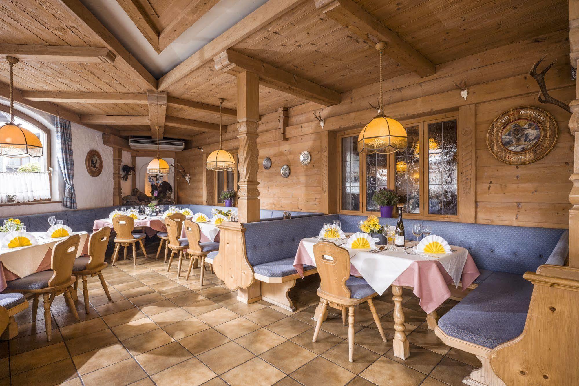 Hotel Restaurant Gradlwirt Niederndorf  Ngoại thất bức ảnh